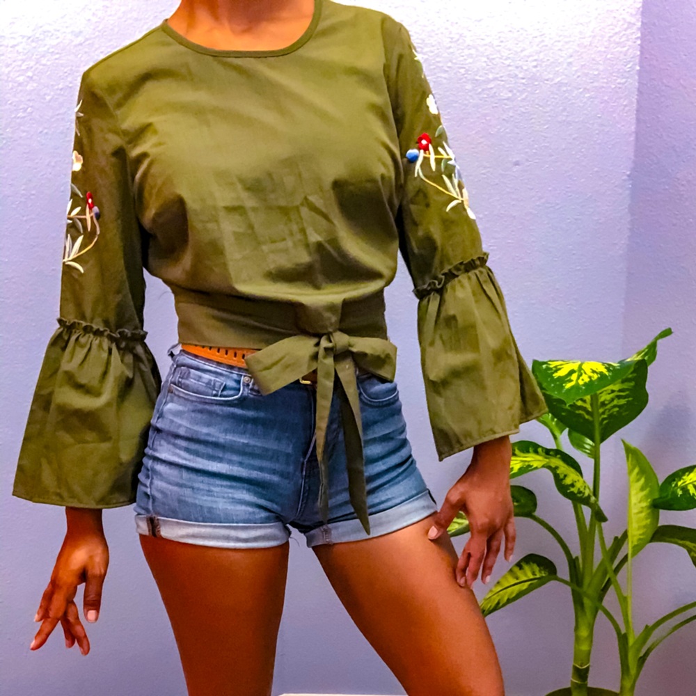 Olive Green Cropped Blouse w/bell sleeves
